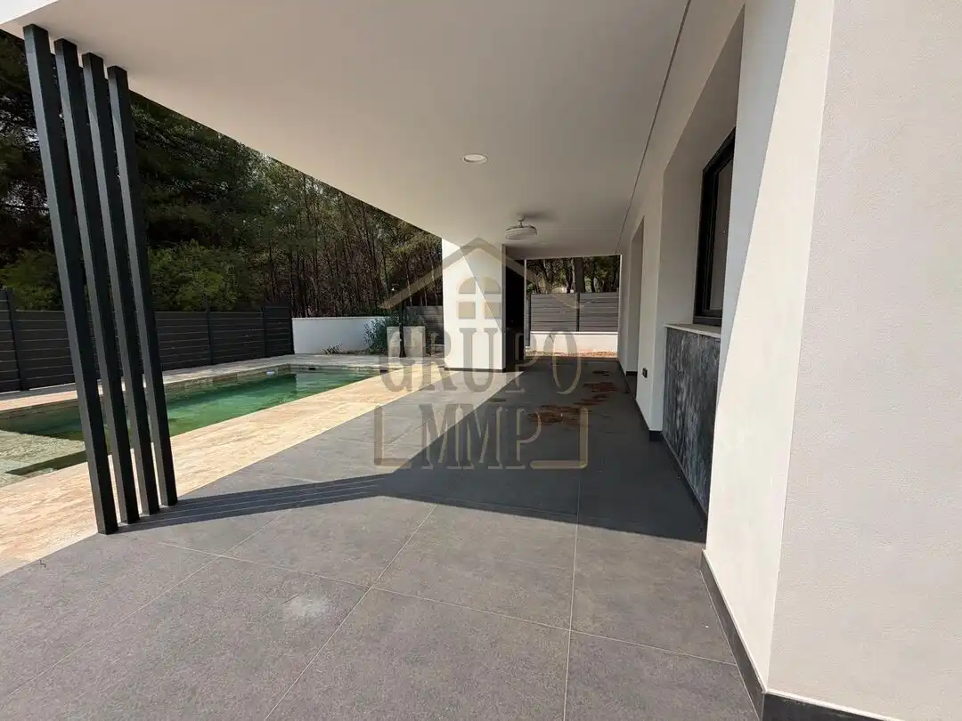 Terrassa de Casa o xalet en venda en Montornés - Las Palmas - El Refugio