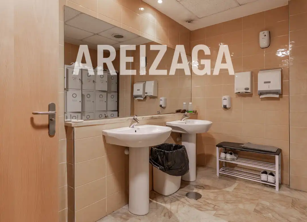 Baño de Oficina de alquiler en Donostia - San Sebastián  con Aire acondicionado y Calefacción