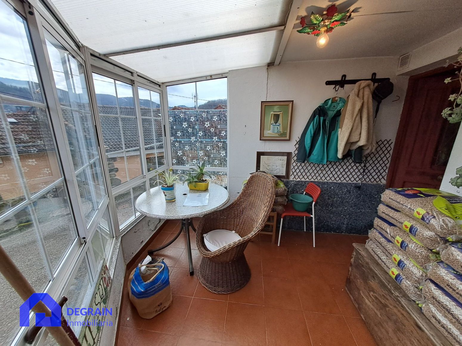 Terrassa de Casa adosada en venda en Lena amb Calefacció i Terrassa