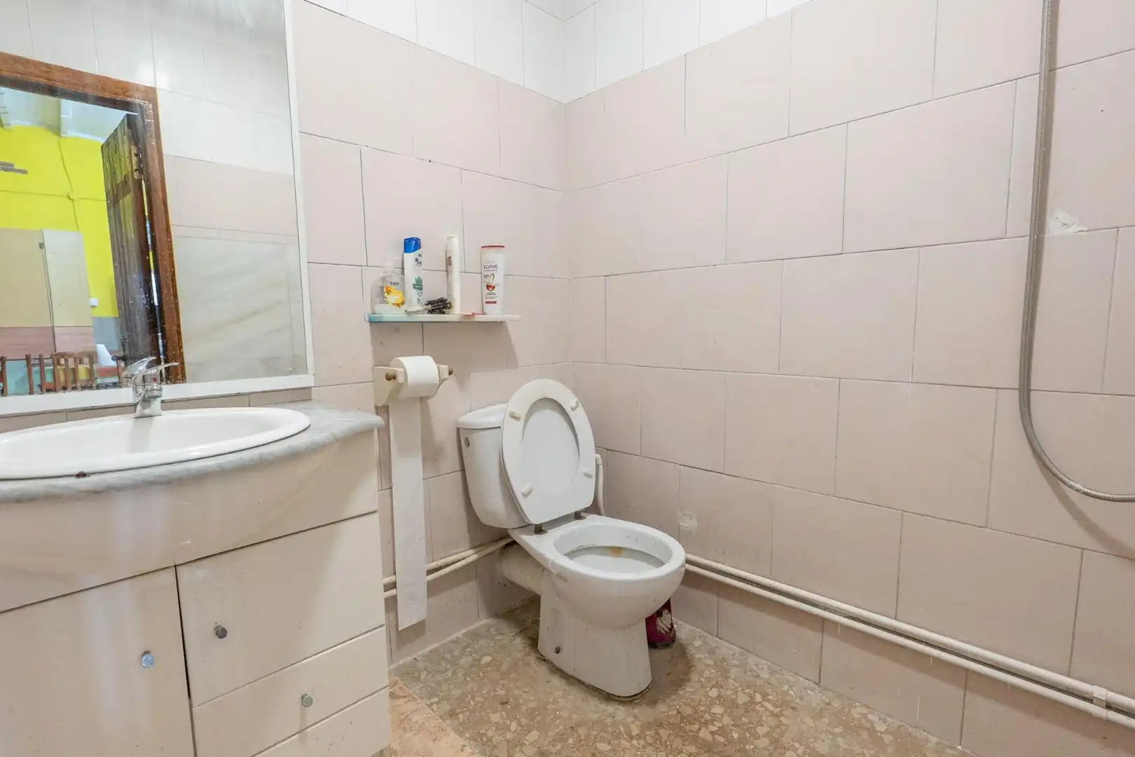 Bany de Casa o xalet en venda en Deltebre amb Jardí privat i Piscina