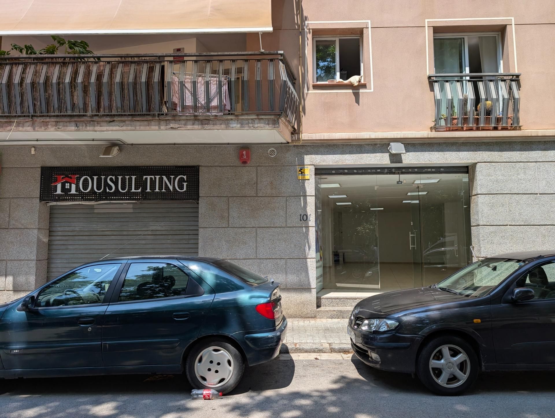 Vista exterior de Local de lloguer en Mataró amb Aire condicionat