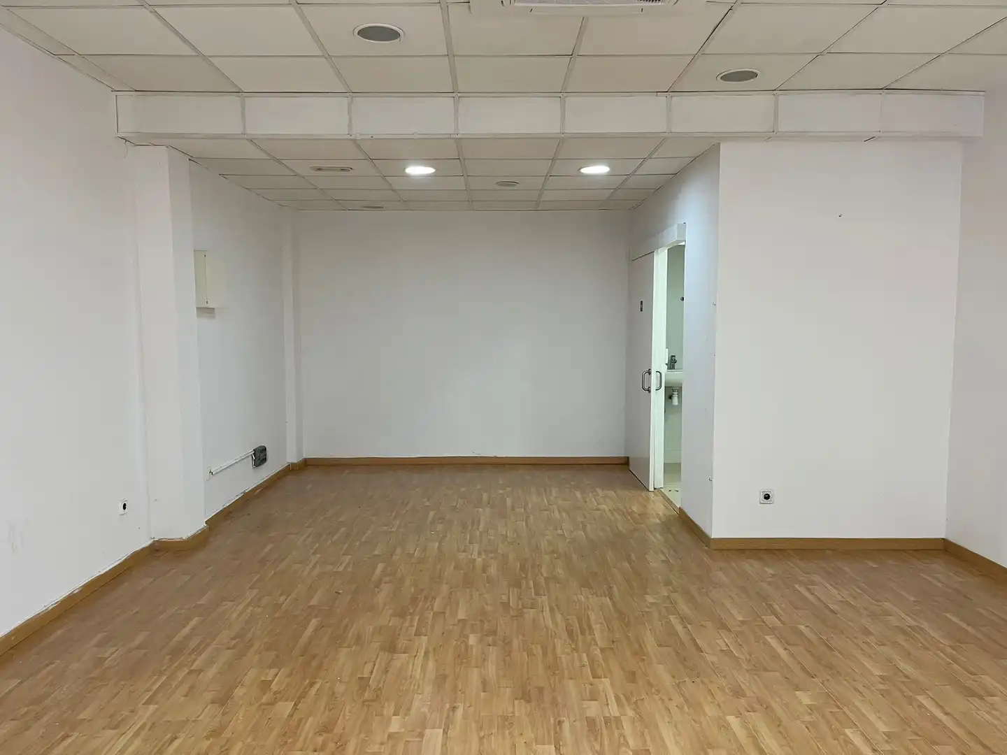 Business premises to rent in del Taquígraf Garriga, imagen 3