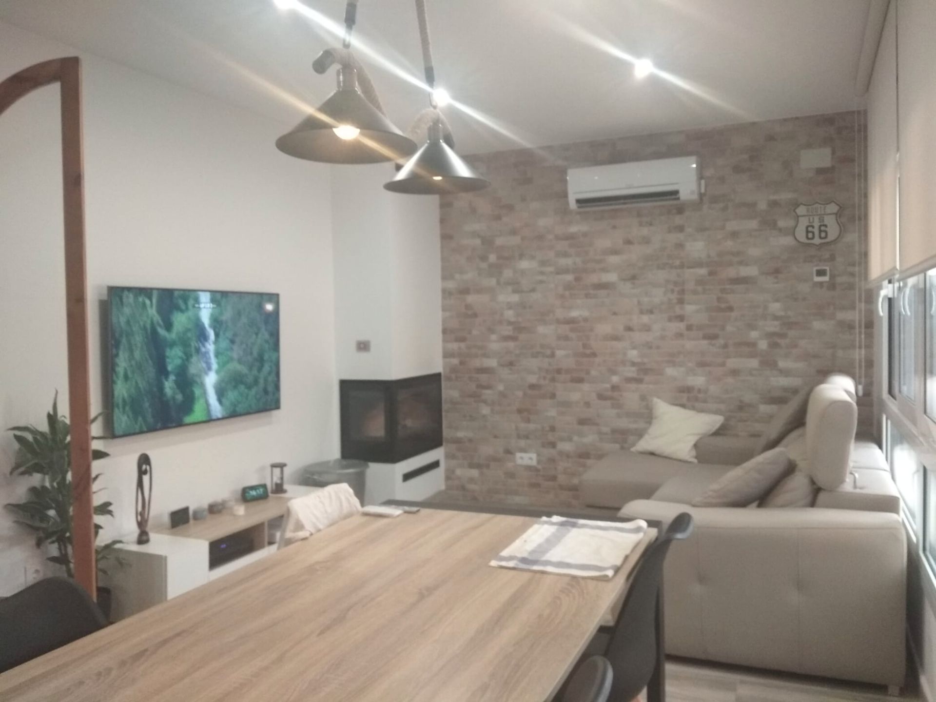 Sala d'estar de Casa adosada en venda en Manresa amb Aire condicionat, Calefacció i Parquet