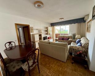 Living room of Flat to rent in  Madrid Capital  with Air Conditioner, Heating and Private garden
