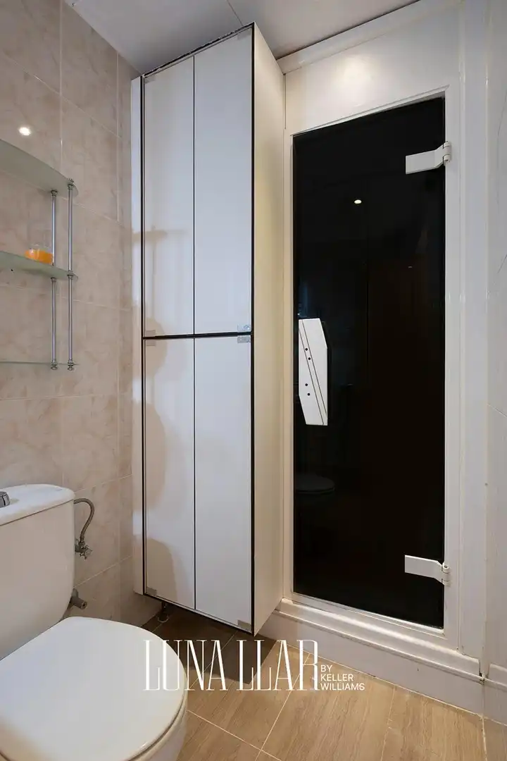 Bathroom of Houses for sale in Castelldefels  with Air Conditioner, Heating and Terrace