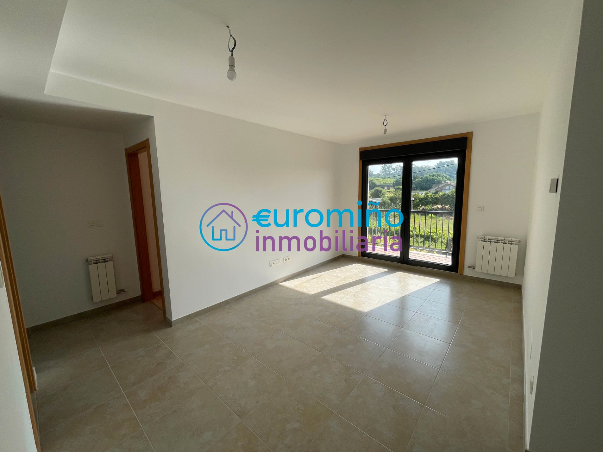Living room of Flat for sale in Salvaterra de Miño  with Heating, Parquet flooring and Terrace