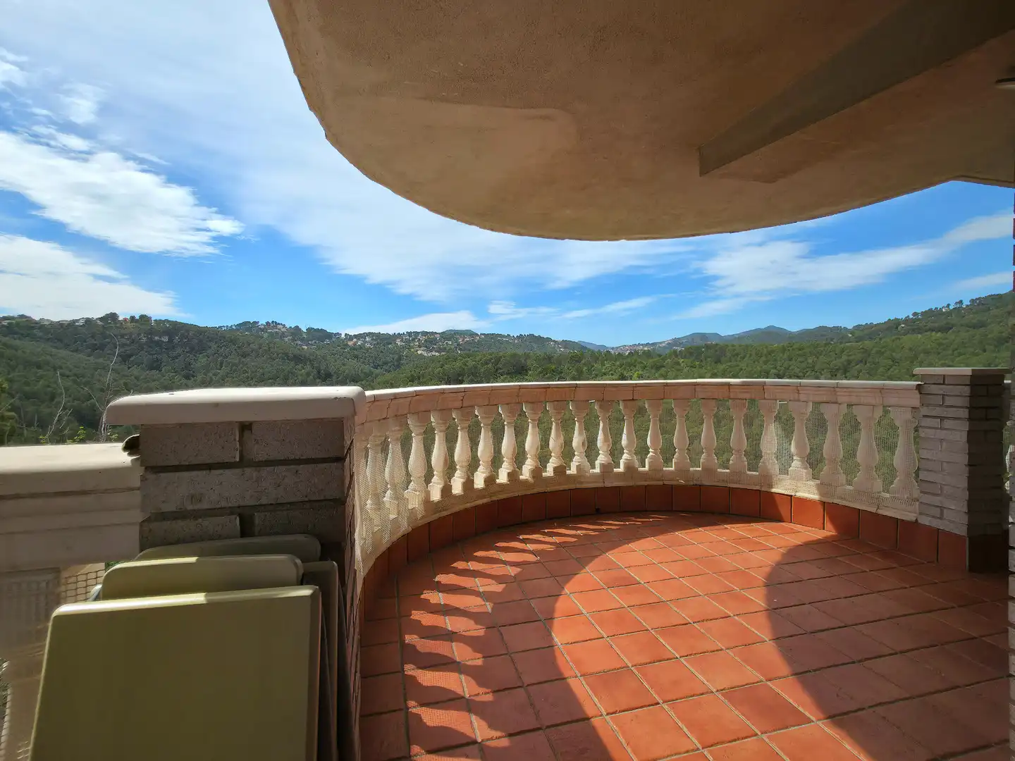 Terrassa de Casa o xalet en venda en Sant Andreu de la Barca amb Aire condicionat, Calefacció i Jardí privat