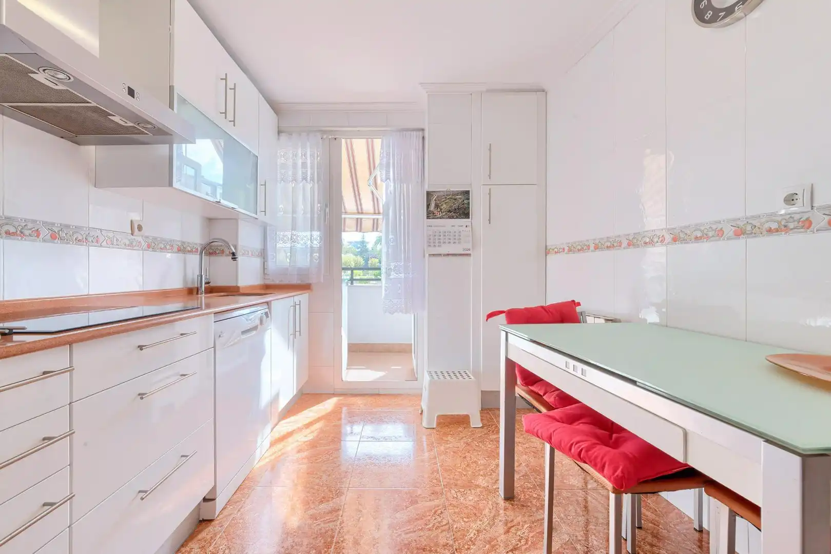 Cocina de Piso en venta en Barakaldo  con Calefacción, Jardín privado y Terraza