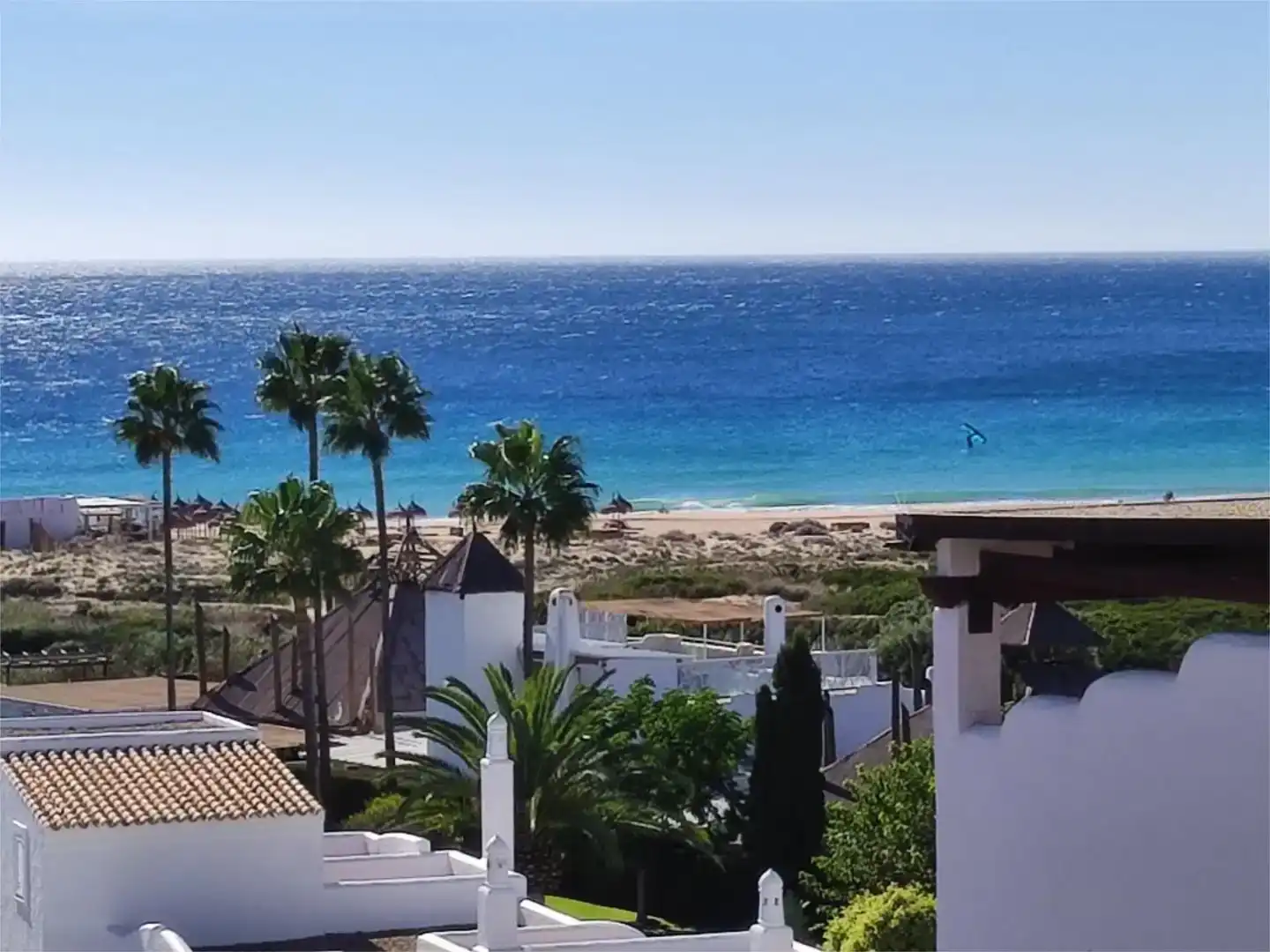 Vista exterior de Àtic de lloguer en Zahara de los Atunes amb Aire condicionat, Piscina i Moblat