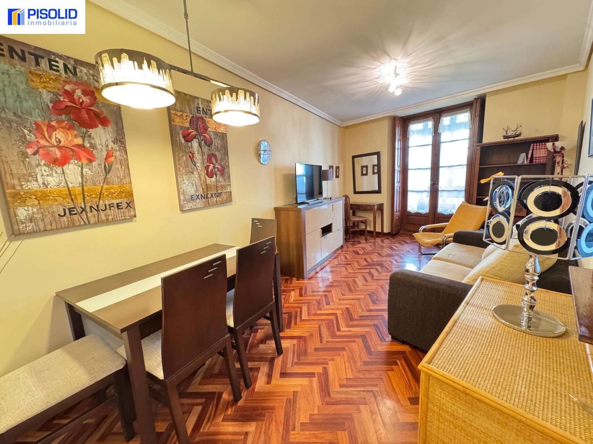 Sala d'estar de Pis de lloguer en Valladolid Capital amb Calefacció i Balcó