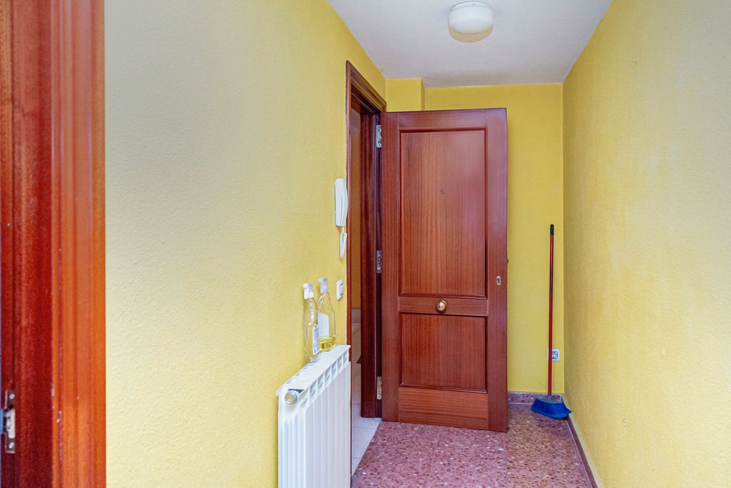 Flat for sale in Maluenda