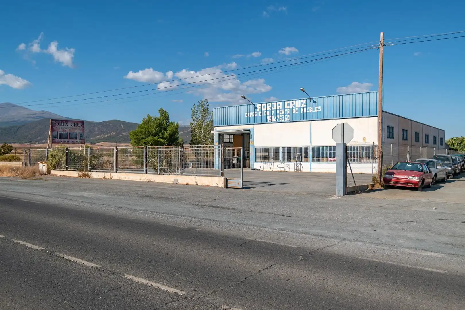 Vista exterior de Nave industrial en venta en Cogollos de Guadix
