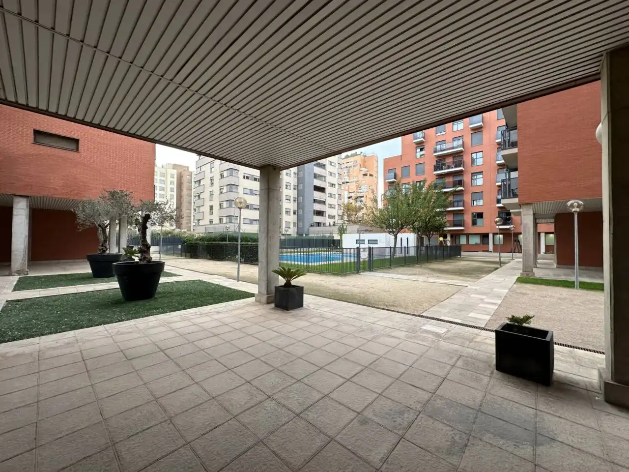 Pis amb terrassa de lloguer a Calle Reina Violante, imagen 44