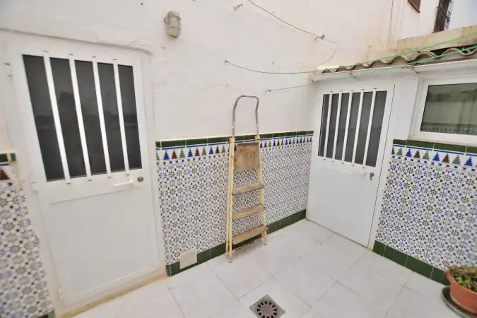 Reihenhaus mit Terrasse zum Verkauf in Calle Antonio Ordóñez 75, imagen 61