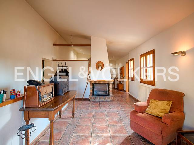 Casa adosada en Venta en Carrer de Santa Maria en Vilabertran