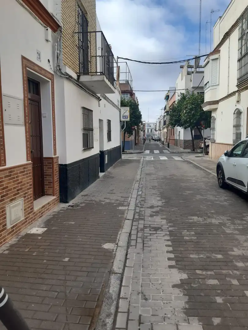 Exterior view of Houses for sale in Sevilla  with Air Conditioner