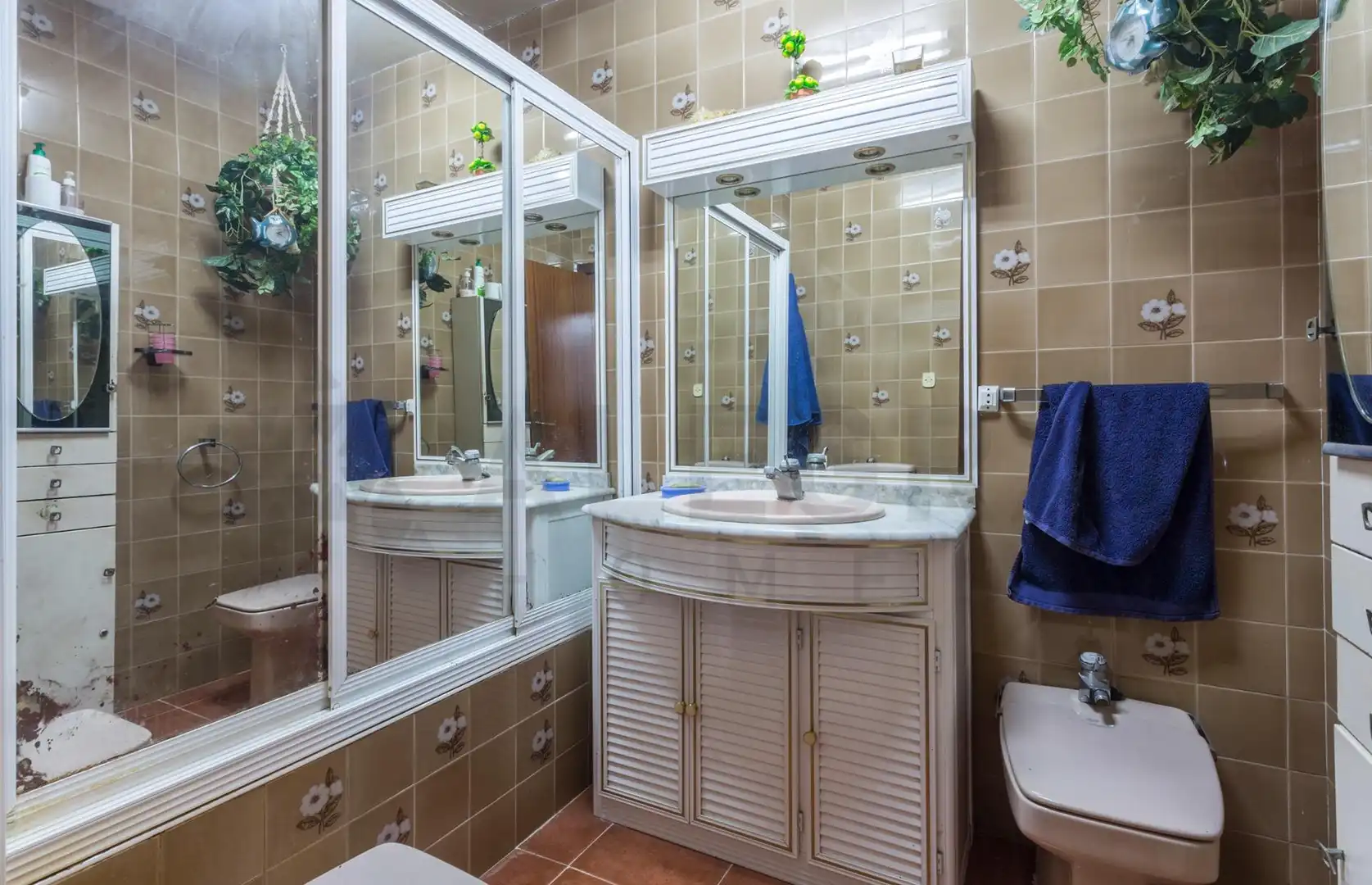 Bathroom of Flat for sale in Sevilla  with Air Conditioner