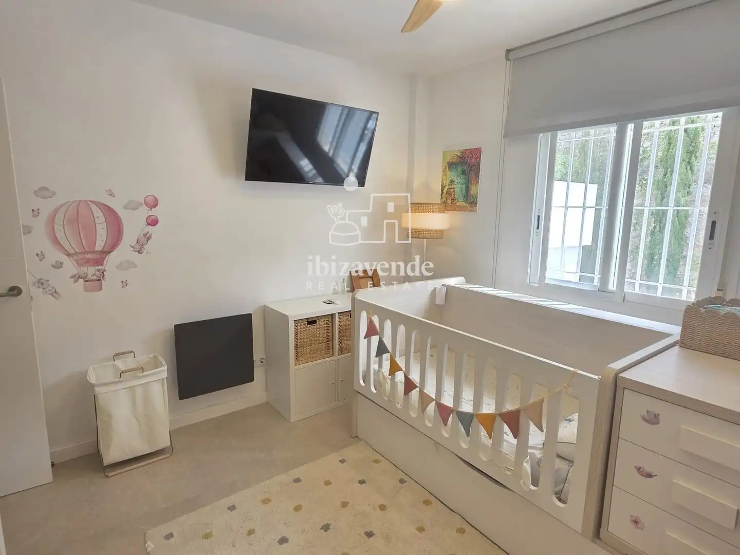 Habitación de Dúplex en venta en Santa Eulària des Riu con Aire acondicionado, Terraza y Piscina