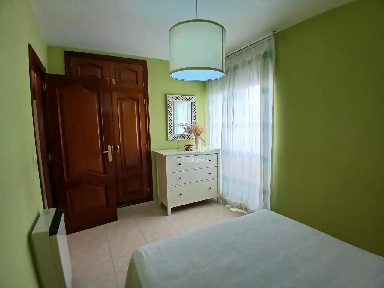 Dormitori de Apartament de lloguer en Ares amb Moblat
