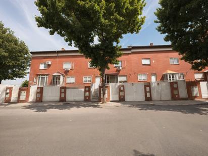 Exterior view of House or chalet for sale in Daganzo de Arriba  with Heating, Private garden and Terrace