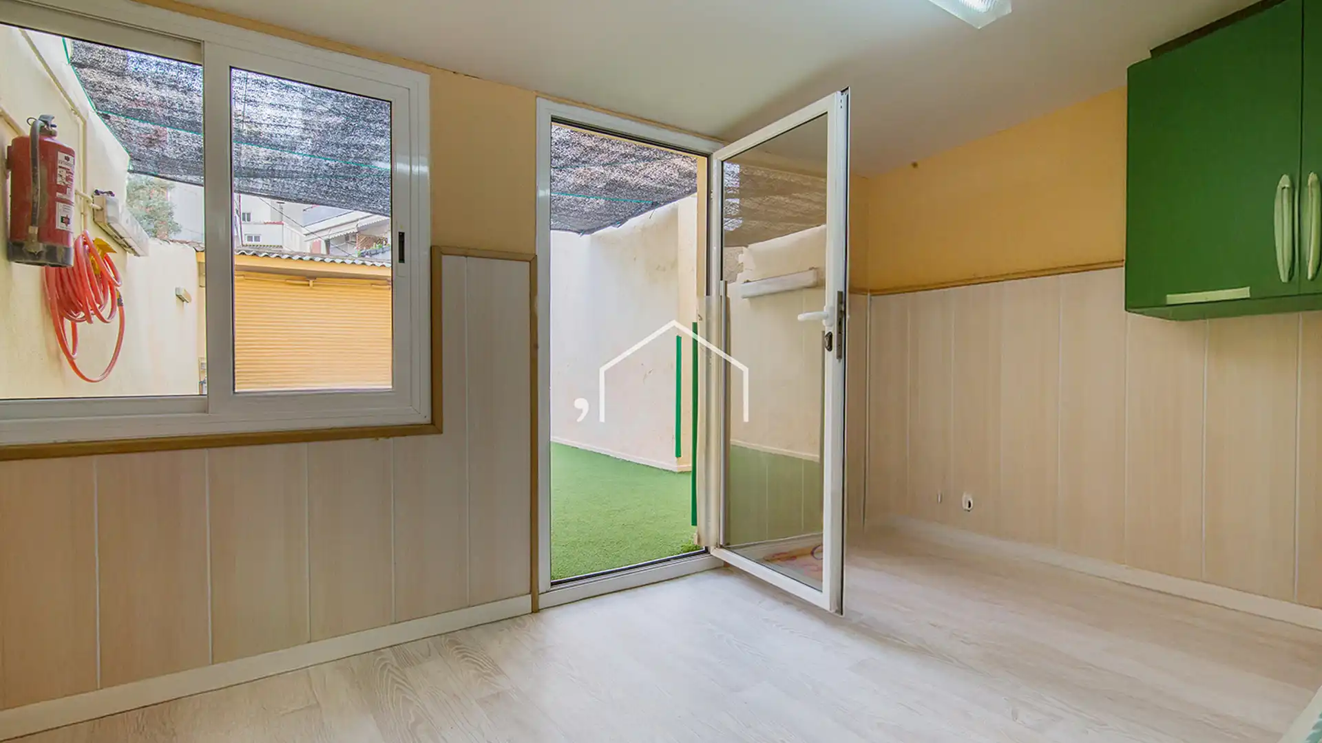 Houses for sale in  Barcelona Capital  with Air Conditioner, Heating and Private garden