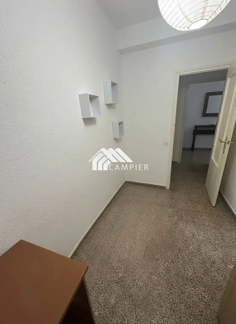 Wohnung zum Verkauf in Albacete mit Heizung, Abstellraum und Möbliert