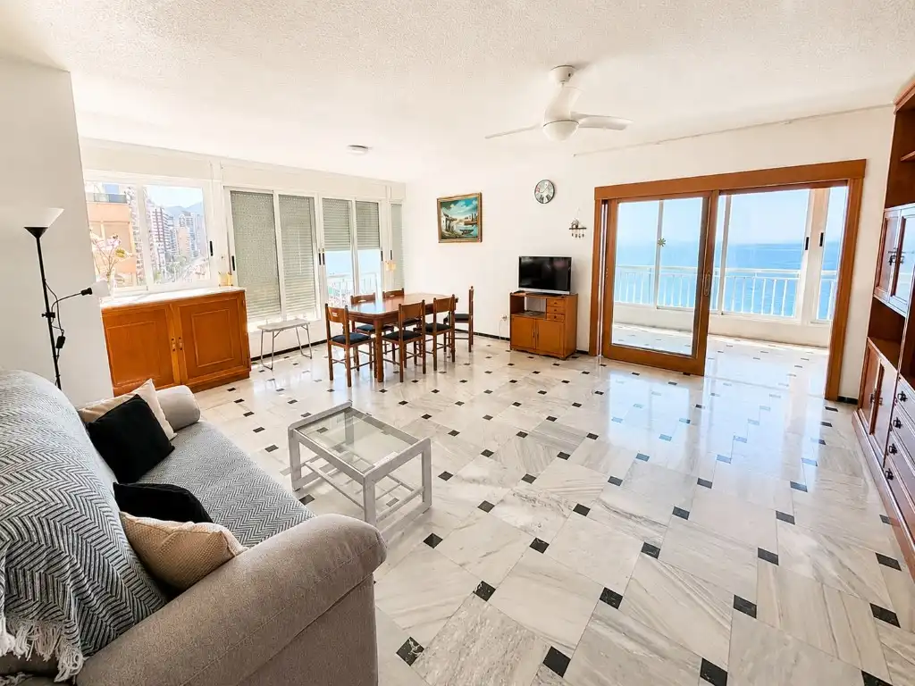 Sala de estar de Piso de alquiler en Benidorm con Aire acondicionado y Amueblado