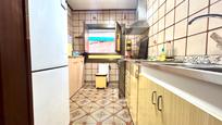 Kitchen of Flat for sale in L'Hospitalet de Llobregat  with Heating, Furnished and Oven