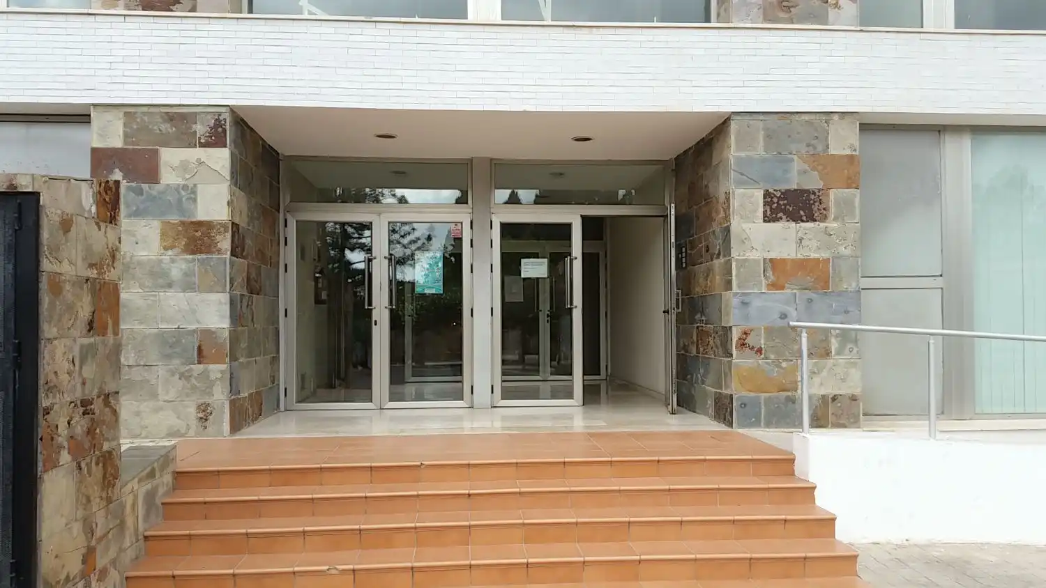 Local comercial en venda a Los Barrios, imagen 2