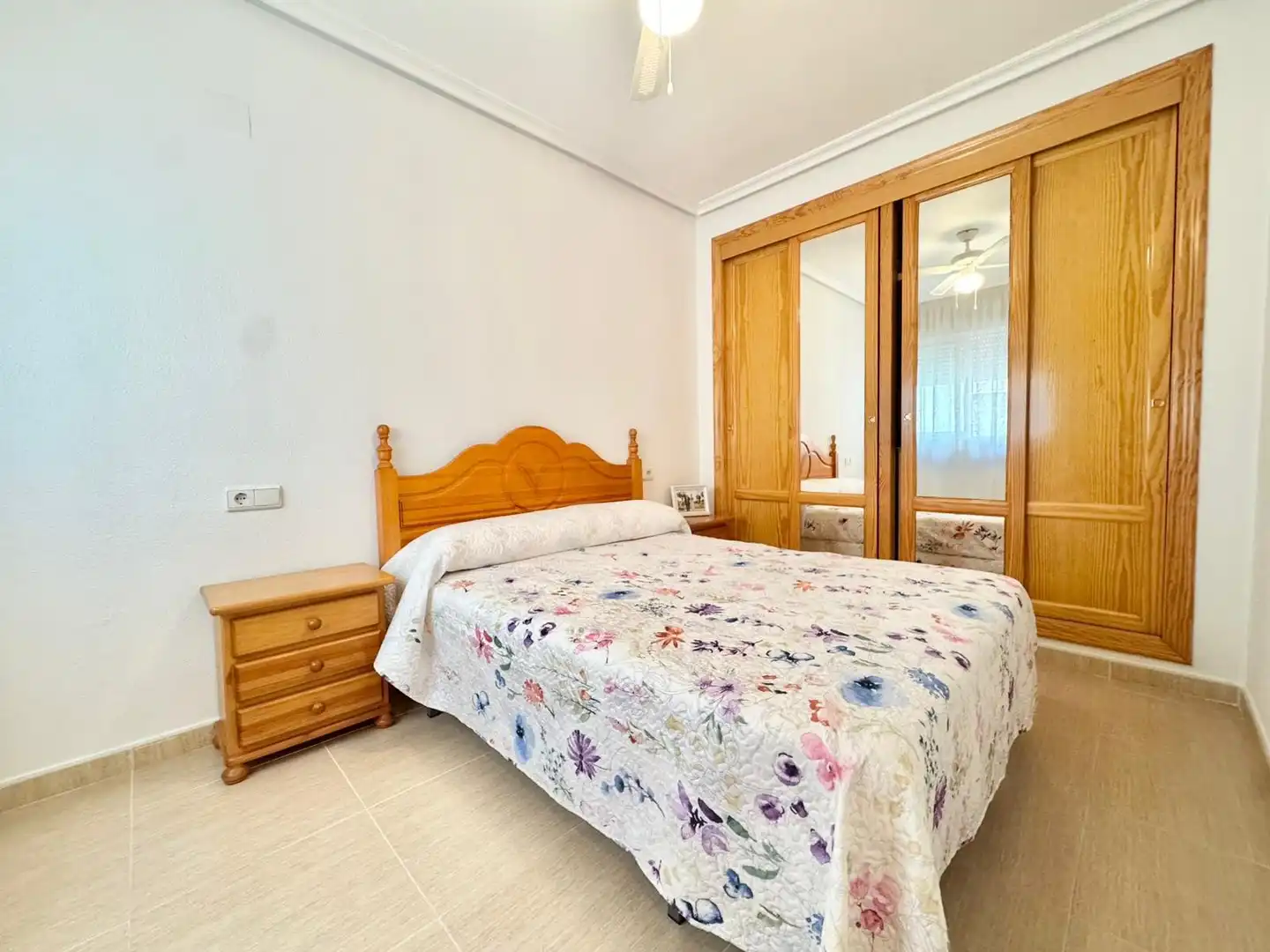 Bedroom of Apartments for rent in Guardamar del Segura  with Air Conditioner, Heating and Furnished