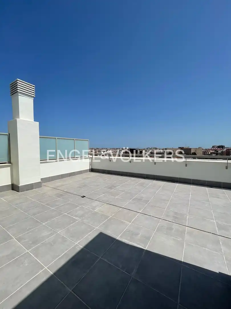 Ático con terraza en alquiler en Patraix, imagen 15