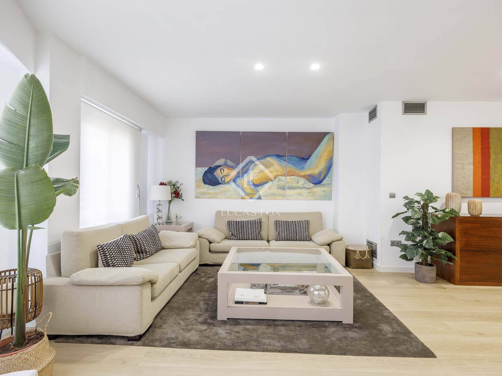 Living room of Flat to rent in  Valencia Capital  with Air Conditioner, Heating and Parquet flooring