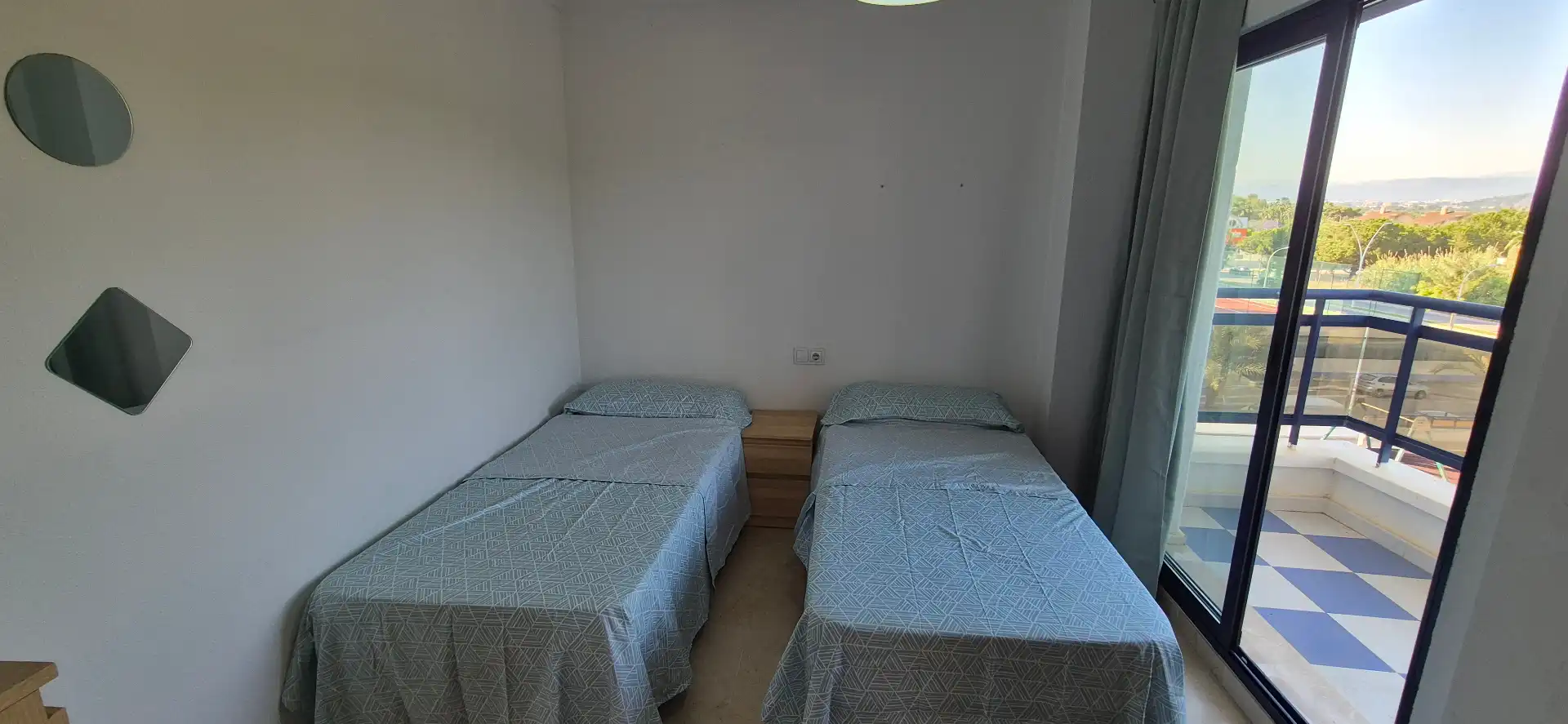 Dormitori de Apartament de lloguer en Gandia amb Aire condicionat, Calefacció i Jardí privat