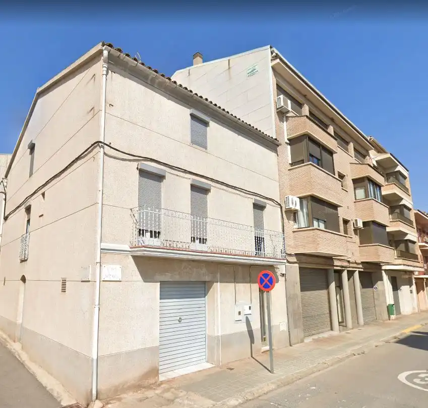 Parking with lift for sale in SANT MATEU