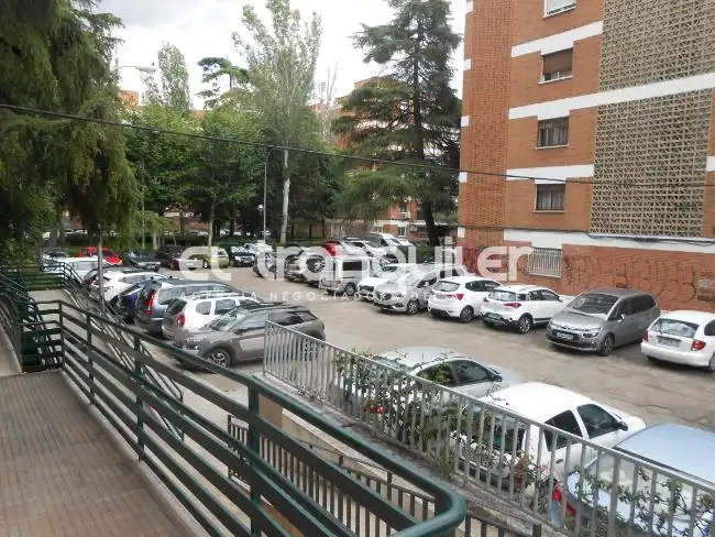 Parkplatz von Wohnung zur Miete in Madrid mit Terrasse