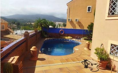 Piscina de Casa adosada en venda en Algeciras amb Piscina