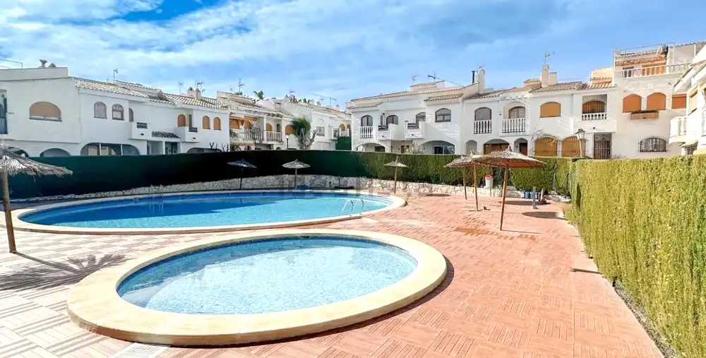 Casa bifamiliare con piscina in vendita a Avinguda del Carabasí 1, imagen 32