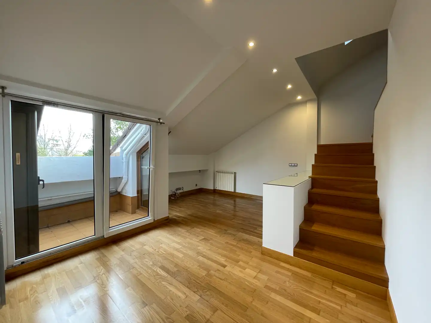 Piso de alquiler en Donostia - San Sebastián  con Calefacción, Parquet y Terraza