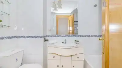 Baño de Piso en venta en Granada