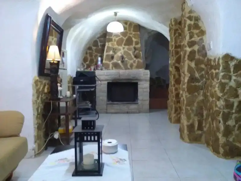 Casa en venta en Hondón de las Nieves / El Fondó de les Neus