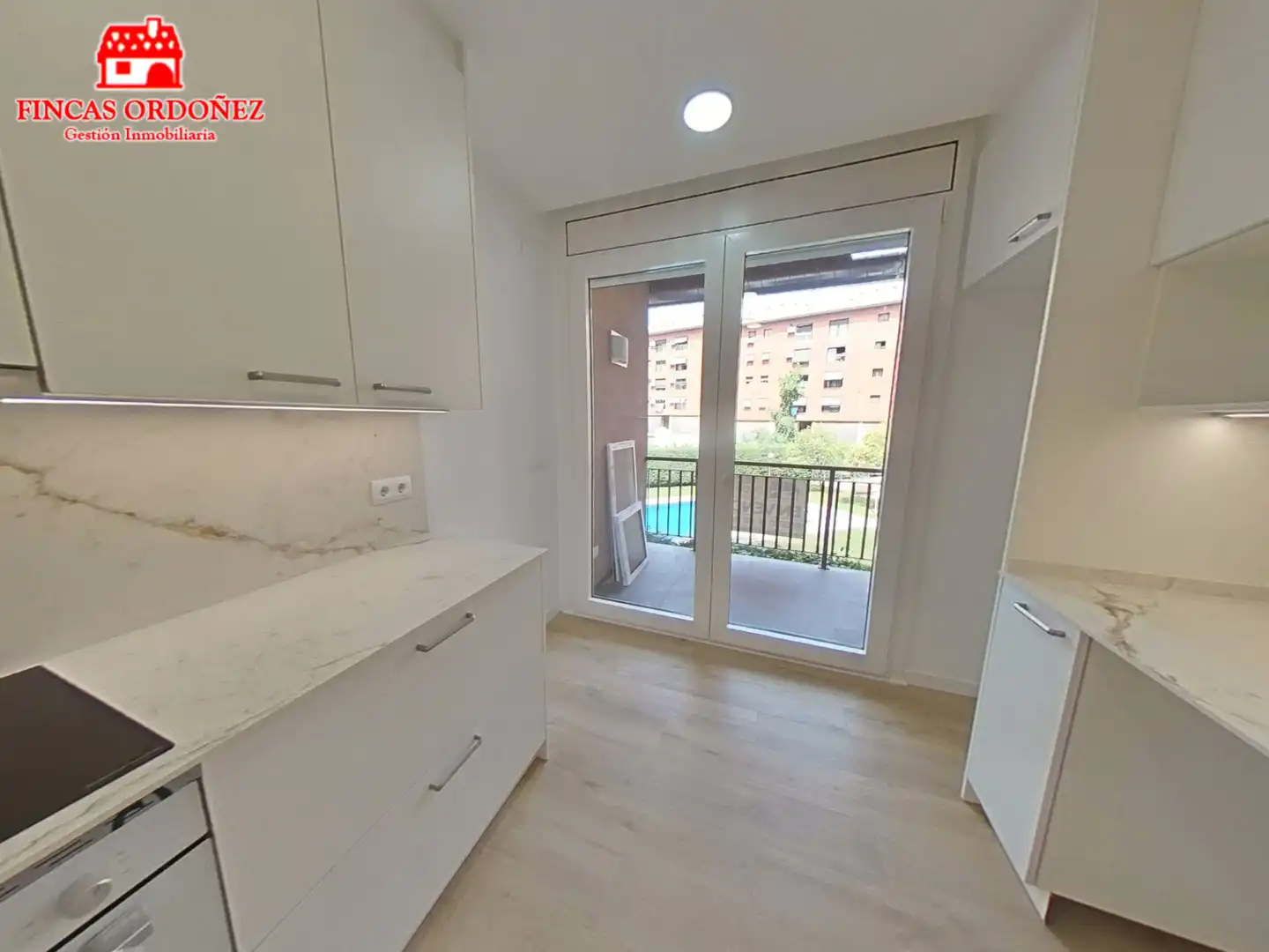 Terrasse von Wohnung zum Verkauf in Sant Andreu de la Barca mit Klimaanlage, Heizung und Balkon