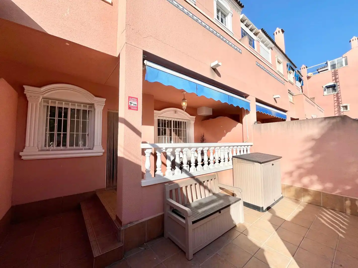 Vista exterior de Casa o chalet de alquiler en Santa Pola ciudad