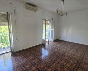 Sala d'estar de Pis en venda en Úbeda amb Balcó