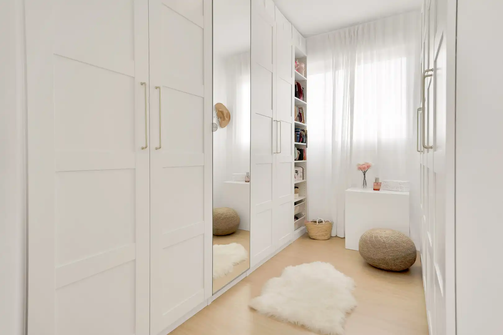 Bedroom of Attic for sale in Estepona  with Air Conditioner, Terrace and Storage room