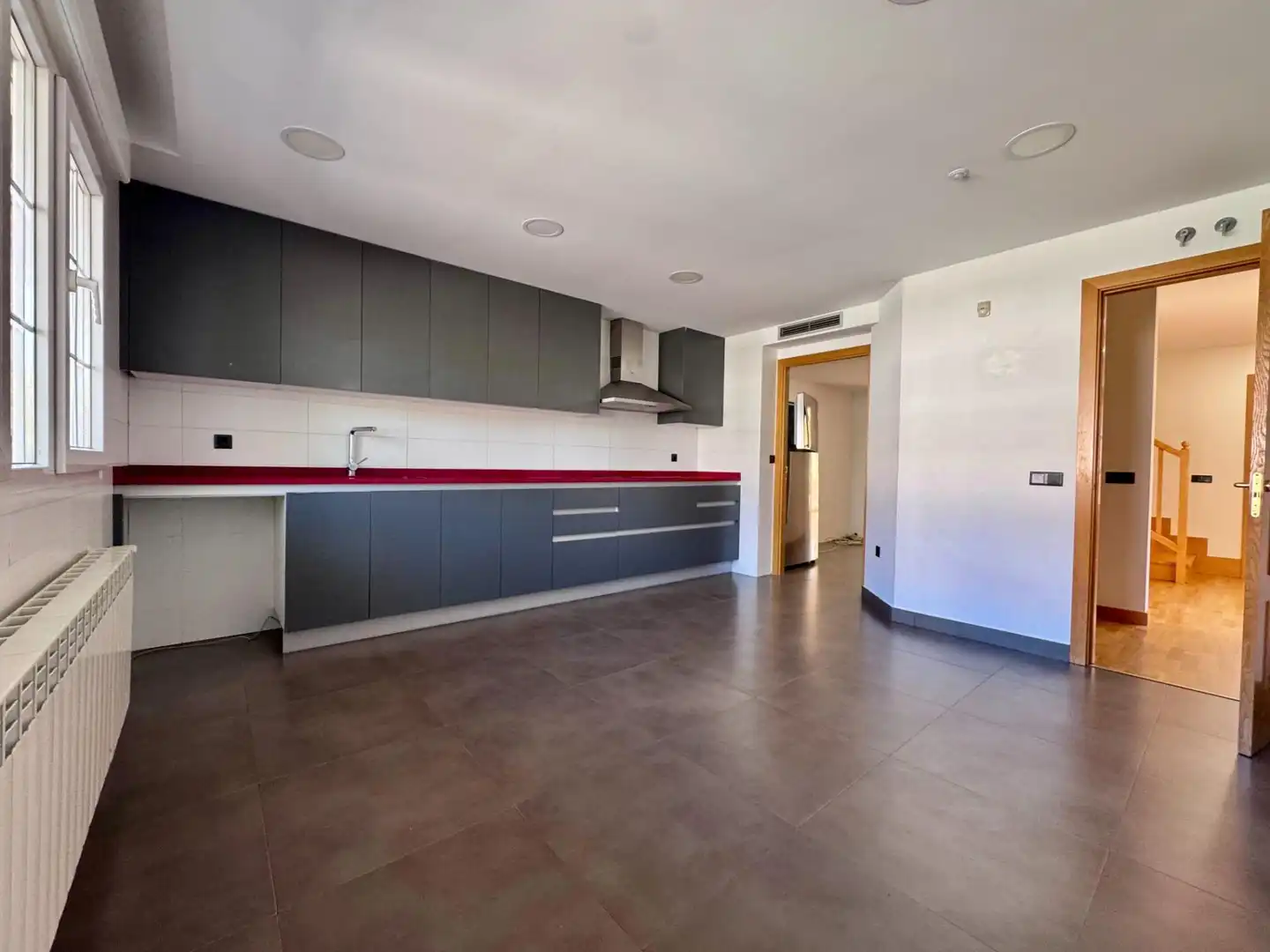 Cocina de Casa adosada en venta en Villanueva de la Cañada con Parquet