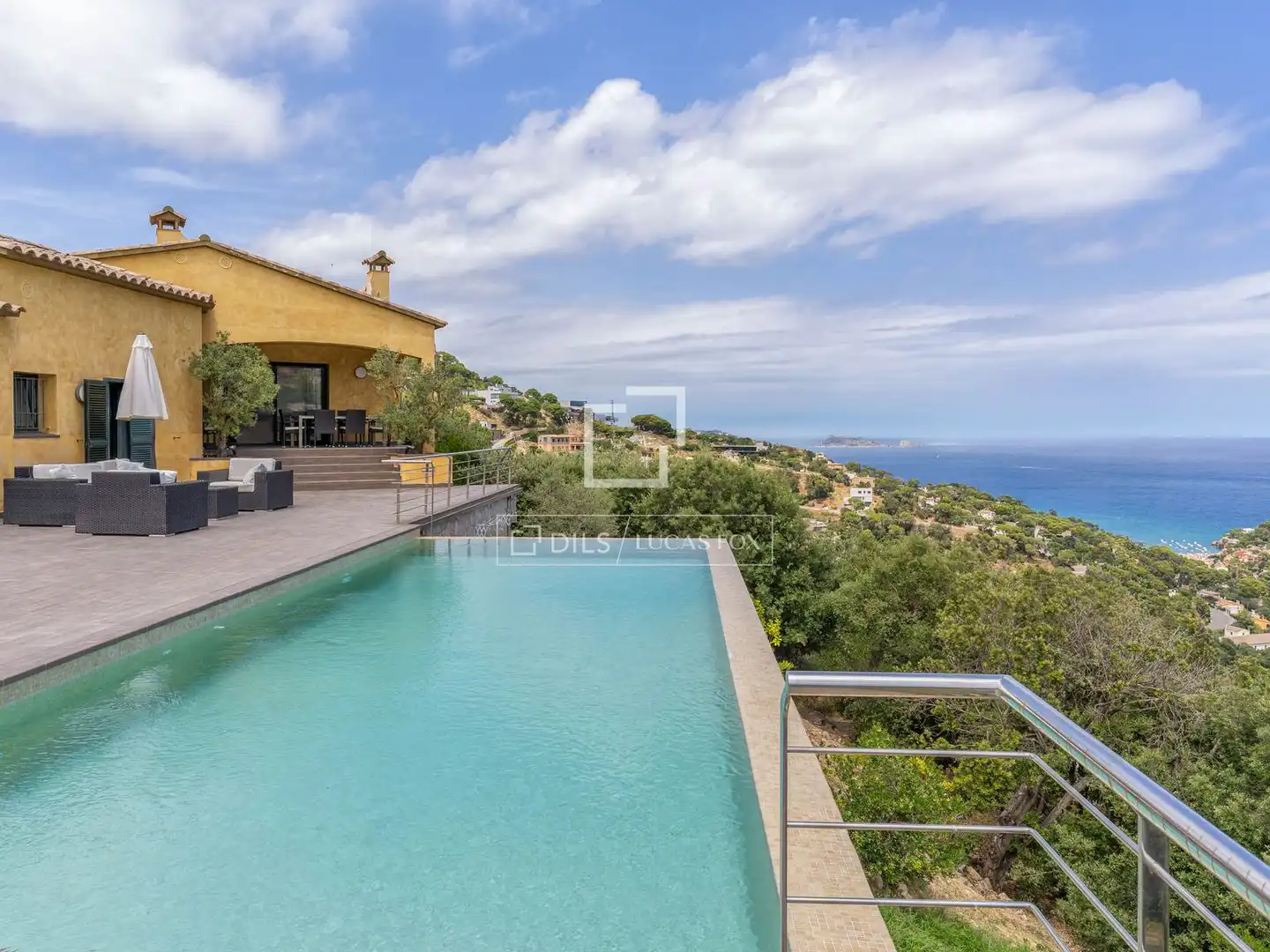 Vista exterior de Casa o xalet en venda en Begur amb Aire condicionat, Calefacció i Jardí privat