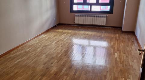 Photo 5 of Flat for sale in Avenida Langreo, 9, El Berrón - La Carrera, Asturias