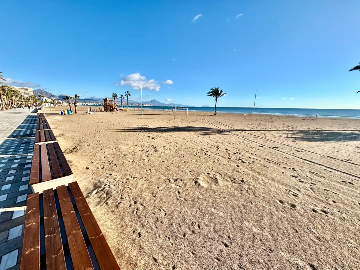 Vista exterior de Piso en venta en Alicante / Alacant con Aire acondicionado, Calefacción y Terraza