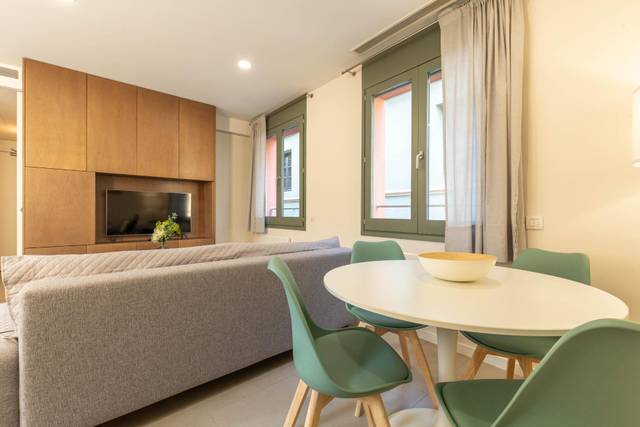 Piso en Alquiler en  ARGENTERIA en Sant Pere, Sta. Caterina i la Ribera