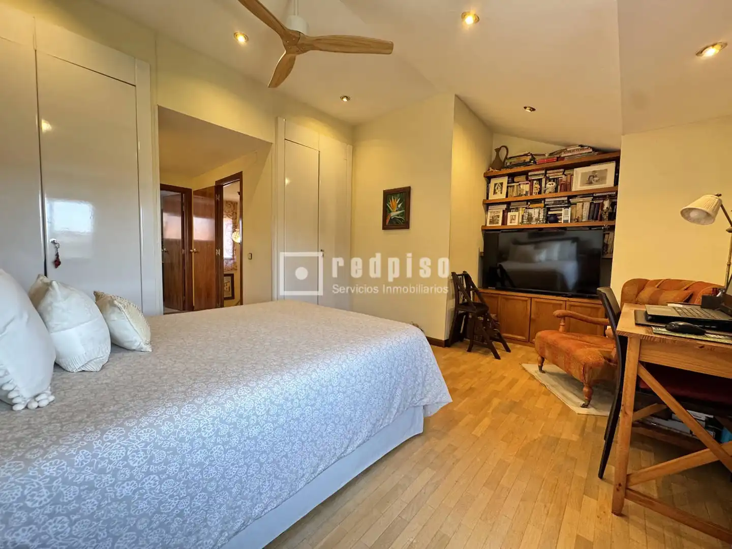 Habitación de Dúplex en venta en Fuenlabrada con Calefacción, Jardín privado y Parquet